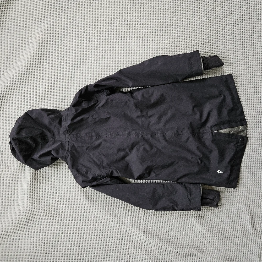 Ivivva Lululemon Girl's Black Raincoat Sz 6 - Picture 4 of 9